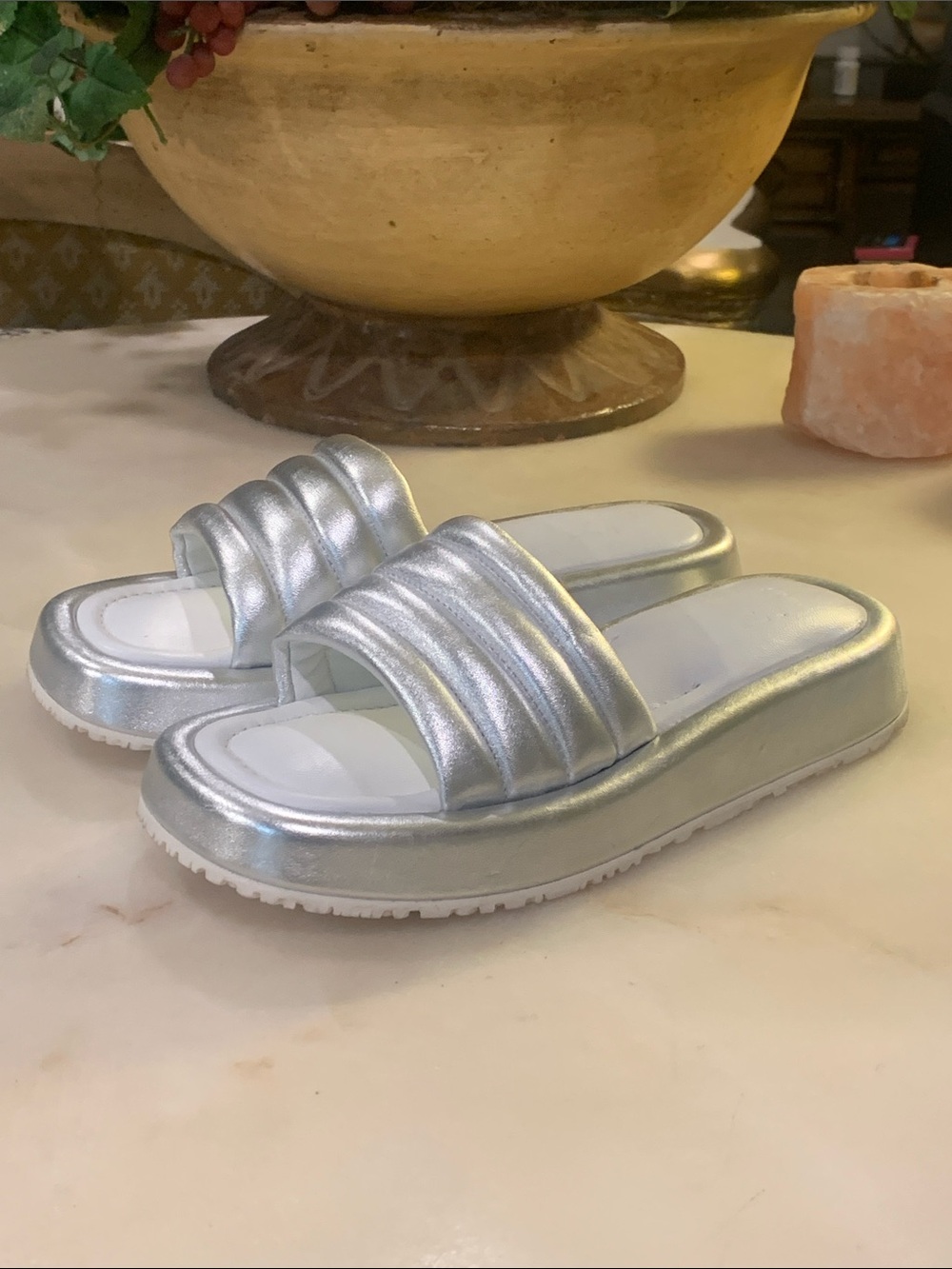 P448 FERGIE Leather Slide Sandals Silver Size 38